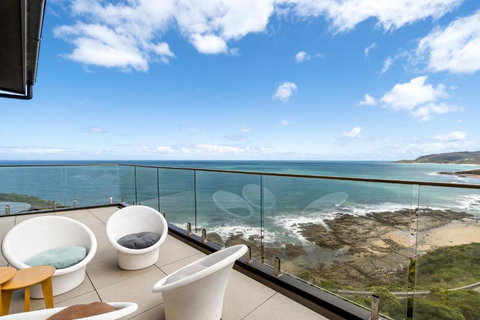 Glassy Point - 360 Degree Views - Winery Find 2