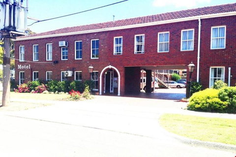 Glen Inn - Winery Find 0