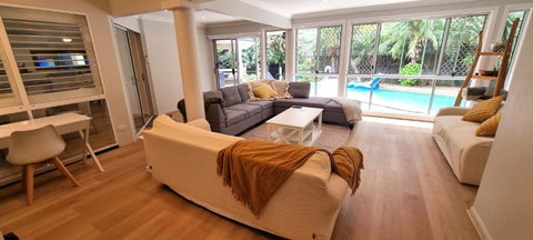 Gold Coast 6 BR House With Pool - Winery Find 2