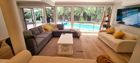 Gold Coast 6 BR House With Pool - Winery Find 3