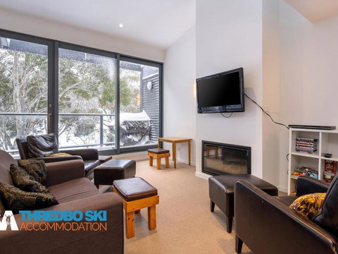 Golden Eagle 5 - Winery Find 0