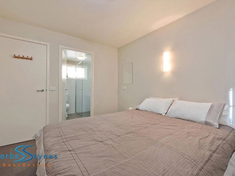 Golden Eagle 5 - Winery Find 4