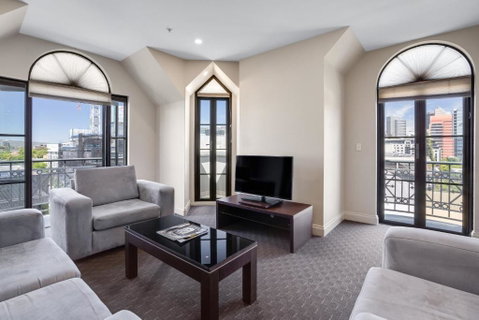 Frome Apartments - Winery Find 3