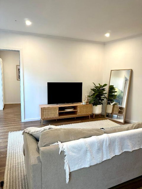 Guest House On The Park - Winery Find 3