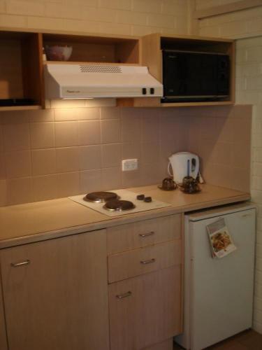 H & D Apartments - Winery Find 1