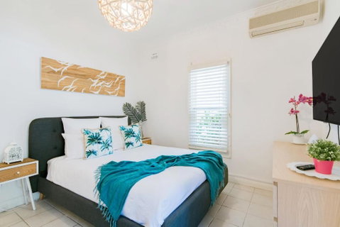 HolidayRento The Palm House Bondi - Winery Find 2