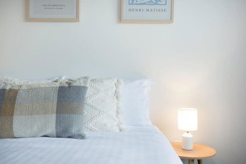 Homely Abode - Near City With Parking - Winery Find 0