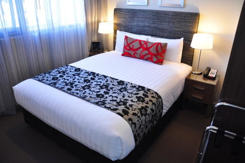 Adina Serviced Apartments Canberra Dickson - Winery Find 2