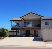 Agape Holiday Home - Winery Find
