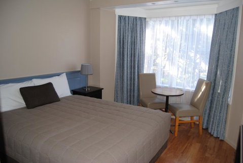 Airlie House Motor Inn - Winery Find 0