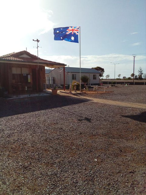 Airport Whyalla Motel - Winery Find 3