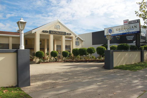 Albury Georgian Motel & Suites - Winery Find 2