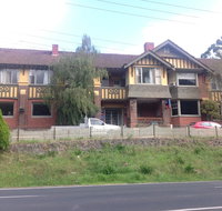 Alpine Retreat Hotel - Winery Find