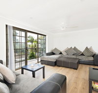 Amaroo Retreat  Fingal Bay - Winery Find