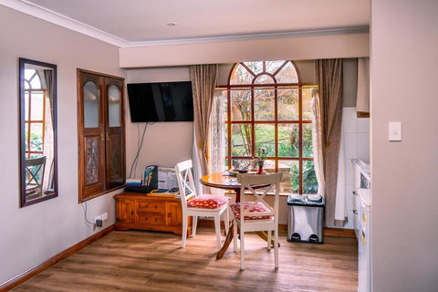 Amble At Hahndorf - Winery Find 1