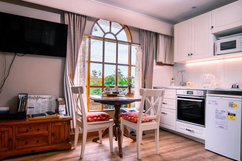 Amble At Hahndorf - Winery Find 2