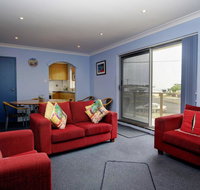 Anchorage 7 Beautifully Renovated Close to Rockpool - Winery Find