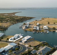 Anchored - Access to the Gippsland Lakes - Winery Find