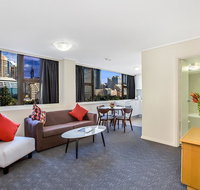 Apartment at College St - Winery Find