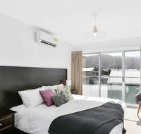 APOLLO 13 STUDIO - free wifi opposite beach - Winery Find