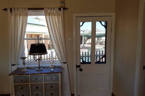 Appin Homestay Country Cabin - Winery Find 1