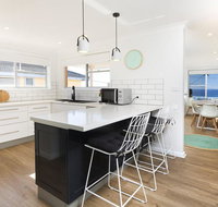 Aqua Palm with Sweeping One Mile Views - Winery Find