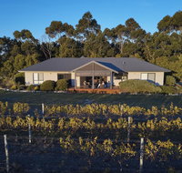 Arimia Estate Guesthouse - Winery Find