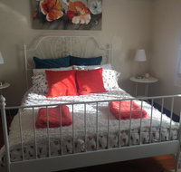 Art Deco Cottage - Winery Find