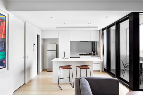 Art Series - The Johnson - Winery Find 0