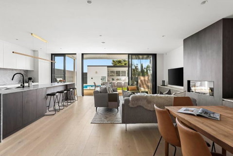 Luxury NEW 5BDRM Oasis With Heated Pool - Winery Find 1