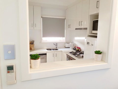 M4 West Perth Studio Apartment Near Kings Park - Winery Find 2