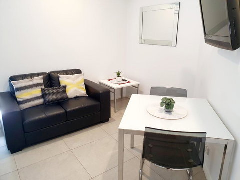 M5 West Perth Studio Apartment Near Kings Park - Winery Find 1