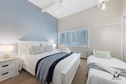 MacMasters Beach Lake House Stroll To Beach - Winery Find 3