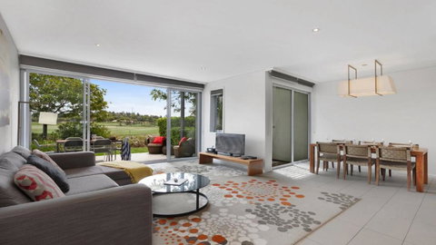 Magenta805 - Winery Find 3