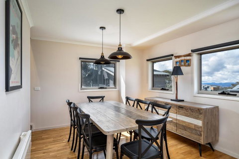 Magic Mountain - Winery Find 3