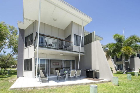 Magnetic Docks Townhouse 9 - Winery Find 1