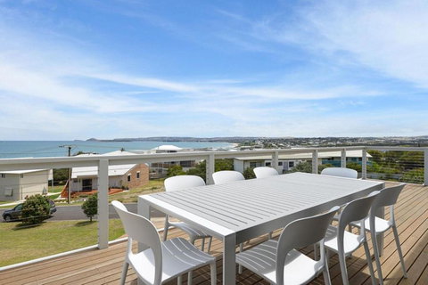 Magnificent Boomer Beach - Winery Find 2