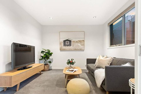 Magnificent Moet! - Winery Find 3