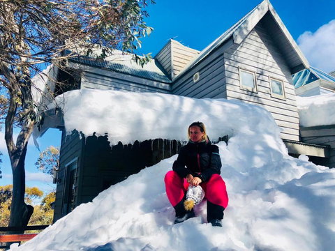 MAGNIFICENT SKIING ON MOUNT BULLER - Winery Find 2
