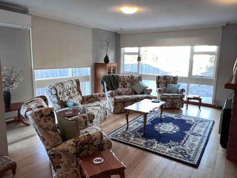 Magnolia House - Winery Find 0