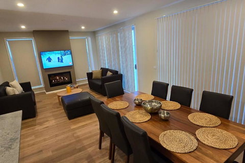 Magnolia Place - Winery Find 1