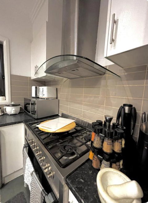 Mahzan Room 6 - Winery Find 1