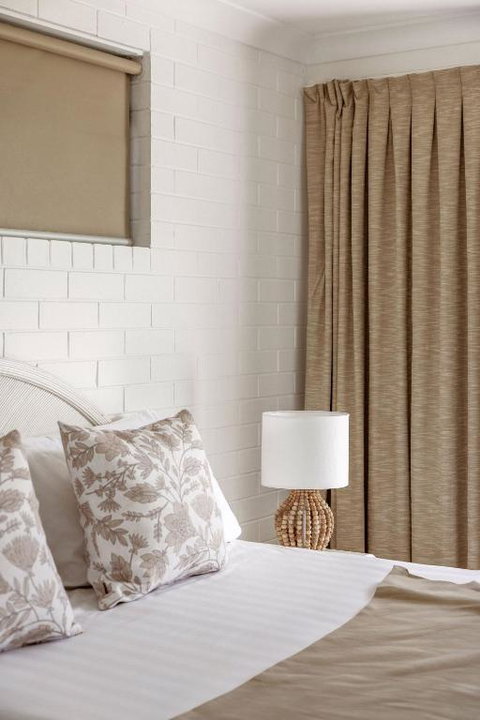 Main Beach Apartments - Winery Find 2