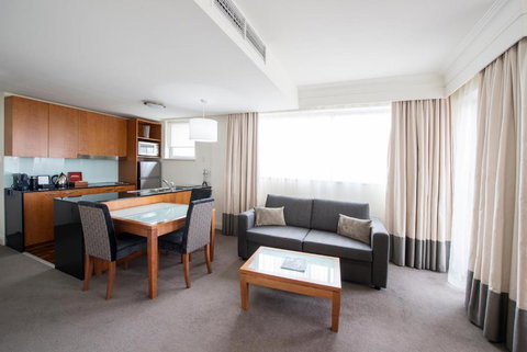 Majestic Roof Garden Hotel - Winery Find 1