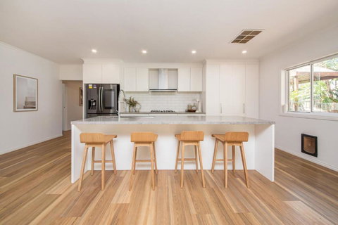 Malibu In Mt Martha With Solar Heated Pool - Winery Find 3