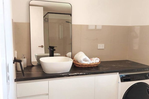 Mango Tree Cottage - Winery Find 1