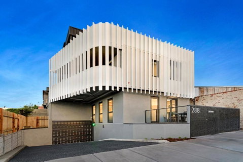 Manhattan Apartments - Glen Iris - Winery Find 0