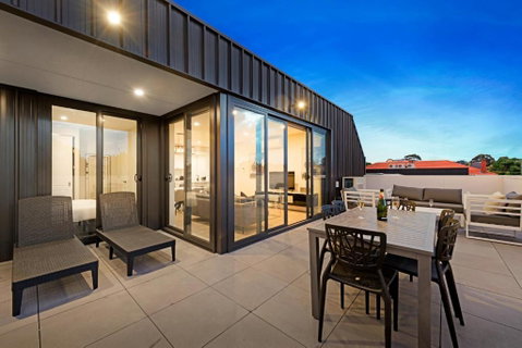 Manhattan Apartments - Glen Iris - Winery Find 3