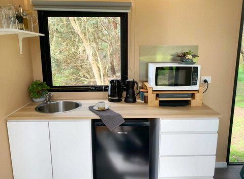 Manna Gum Retreat By Tiny Away - Winery Find 3