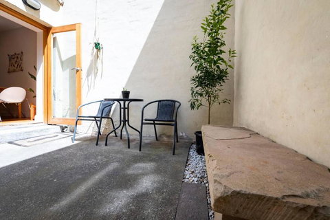 MELVINGTON BOUTIQUE APARTMENT IN HOBART CBD O - Winery Find 1